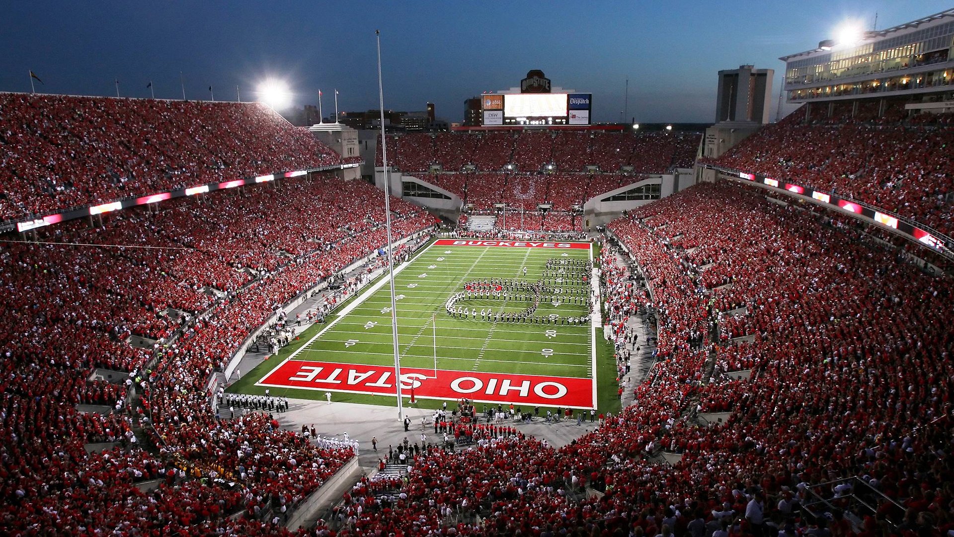 骑士主场迎来球队历史纪念日安排特别仪式，骑士球队名单